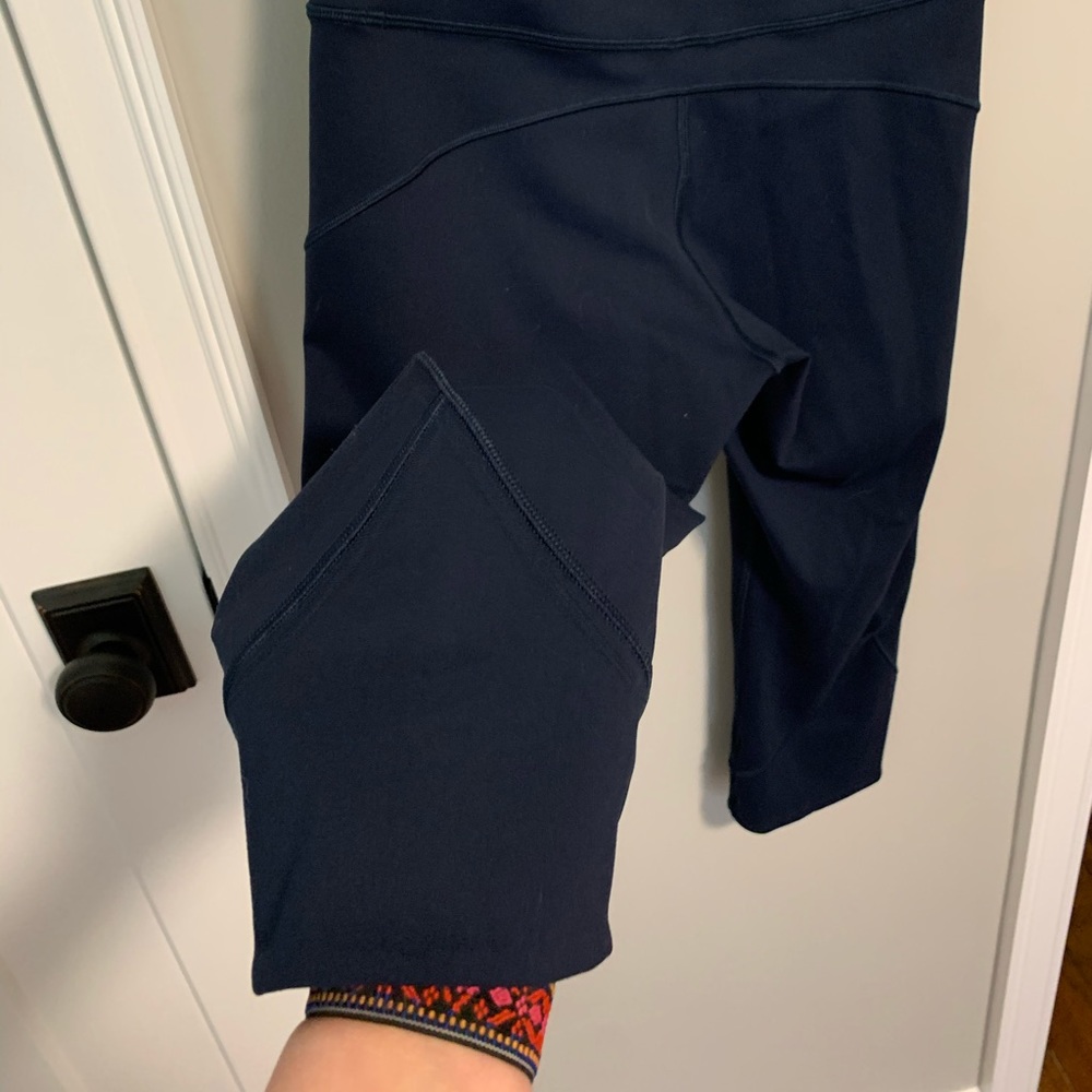 Lululemon In Movement Crop Capri - Picture 10 of 15